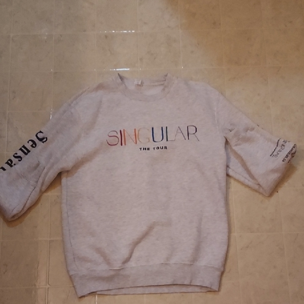 Sabrina Carpenter Singular Tour Sweatahirt